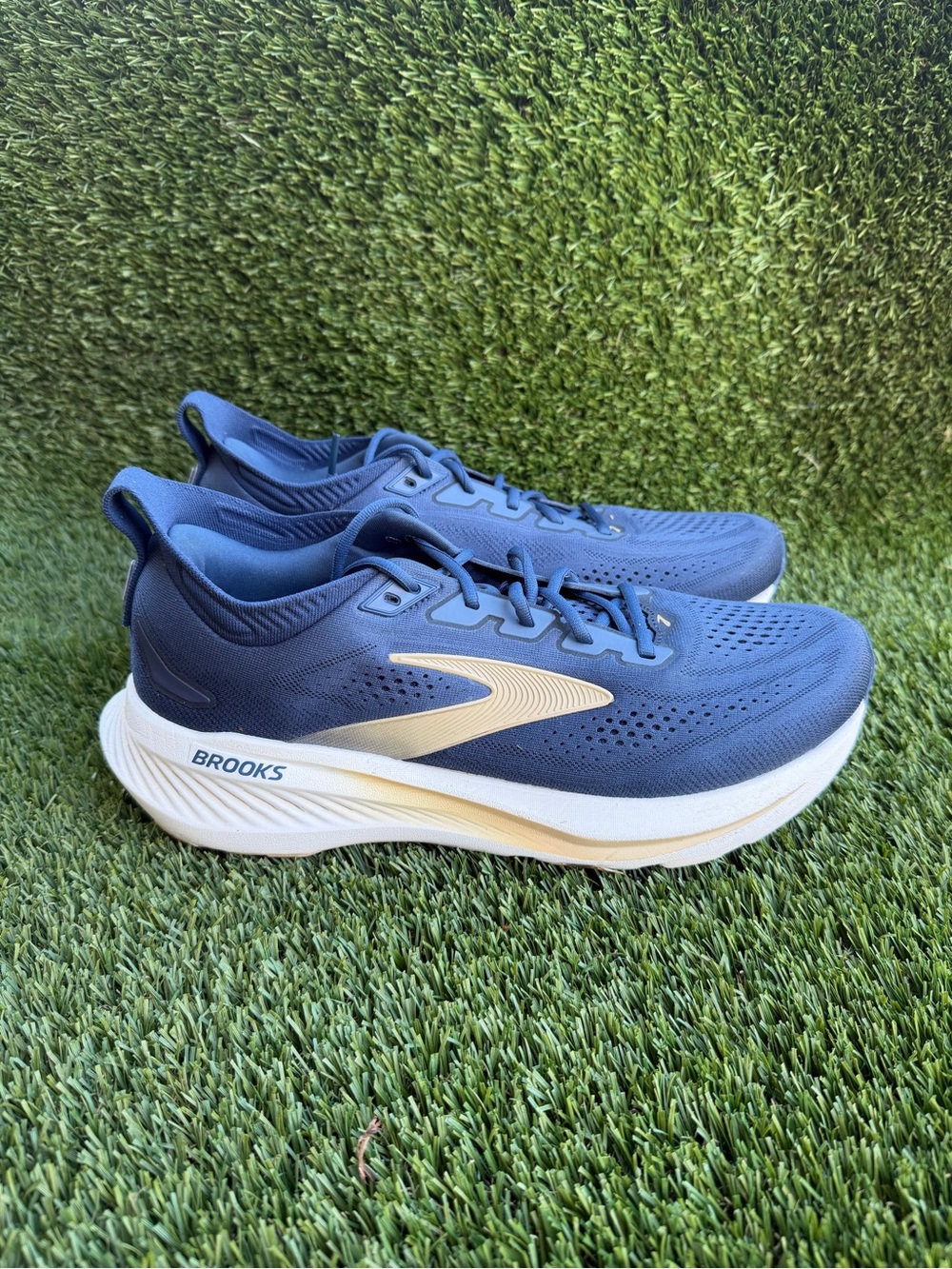 Brooks Glycerin 23